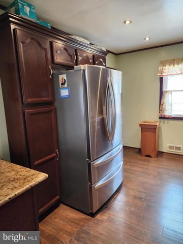 185 SOUTH AVE, Mount Holly, NJ 08060