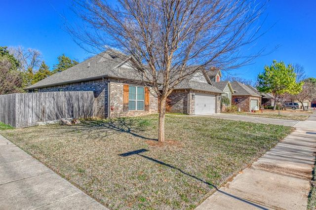 2325 Rivercross Court, Norman, OK 73072