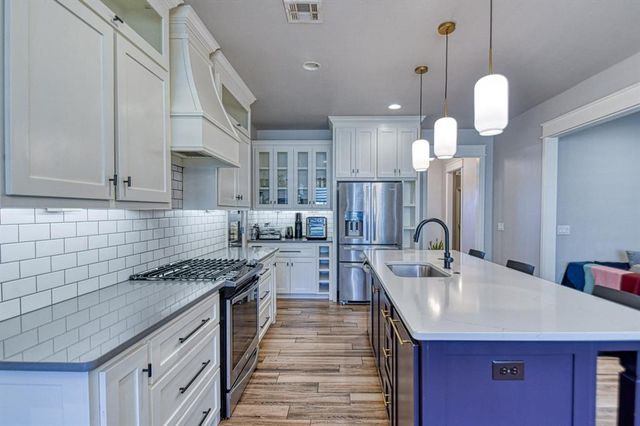 2325 Rivercross Court, Norman, OK 73072