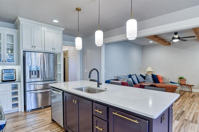 2325 Rivercross Court, Norman, OK 73072