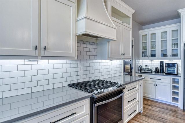 2325 Rivercross Court, Norman, OK 73072