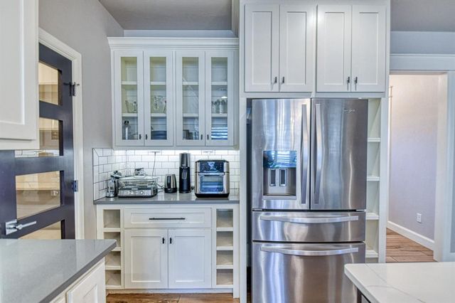 2325 Rivercross Court, Norman, OK 73072