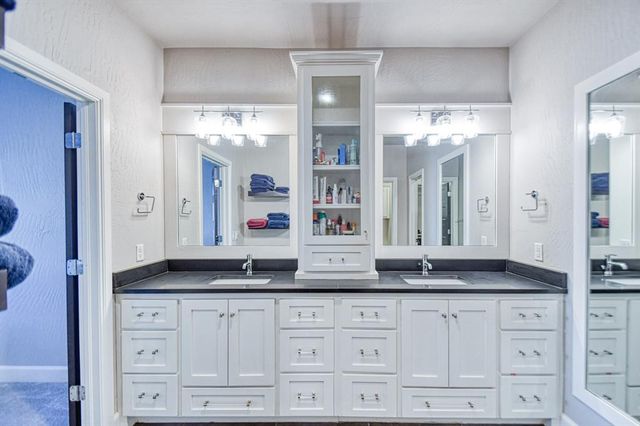 2325 Rivercross Court, Norman, OK 73072