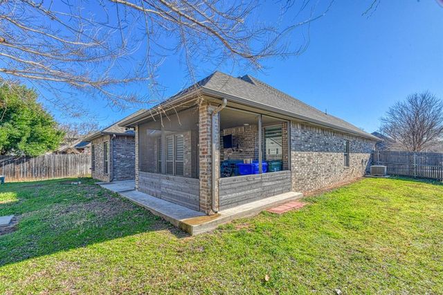 2325 Rivercross Court, Norman, OK 73072