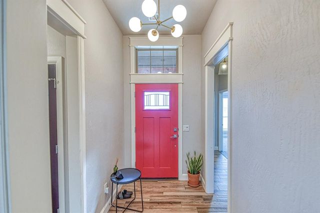 2325 Rivercross Court, Norman, OK 73072