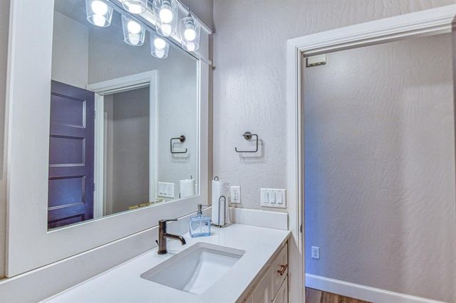 2325 Rivercross Court, Norman, OK 73072