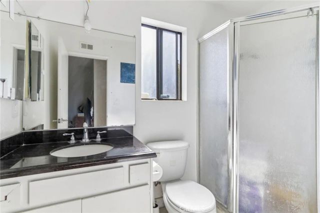 14201 Foothill Boulevard 17, Sylmar, CA 91342