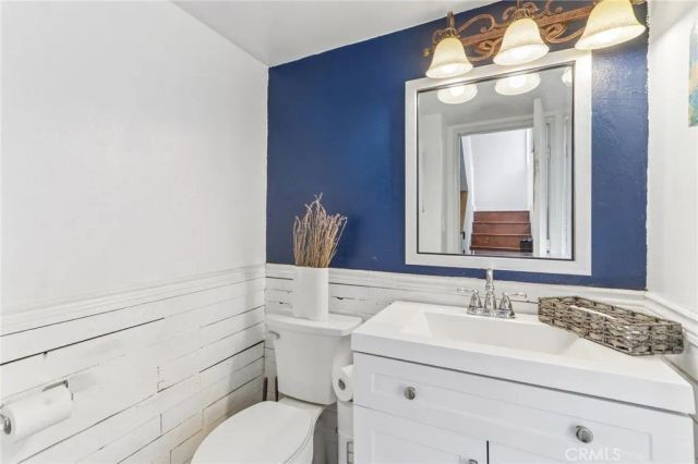 14201 Foothill Boulevard 17, Sylmar, CA 91342