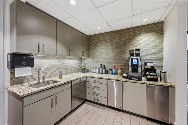 330 Las Colinas Boulevard E 460, Irving, TX 75039