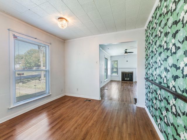 8822 San Benito Way, Dallas, TX 75218