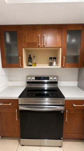 2350 NE 135th St 206, North Miami, FL 33181