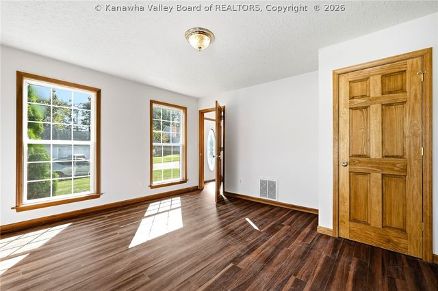 110 Heather Court, Scott Depot, WV 25560