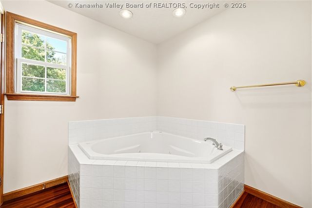 110 Heather Court, Scott Depot, WV 25560