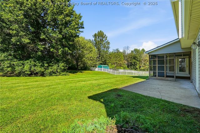 110 Heather Court, Scott Depot, WV 25560