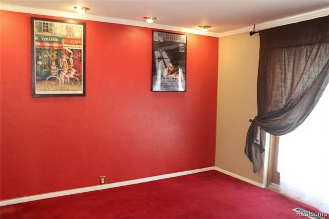 23800 Riverview Drive, Southfield, MI 48034