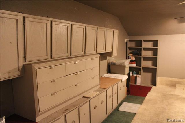 23800 Riverview Drive, Southfield, MI 48034