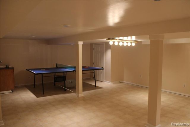 23800 Riverview Drive, Southfield, MI 48034