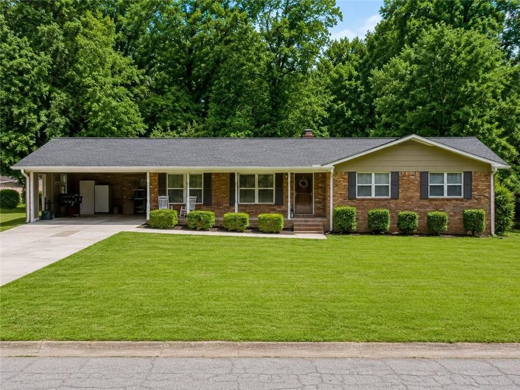 6178 Lullwater Drive, Douglasville, GA 30135
