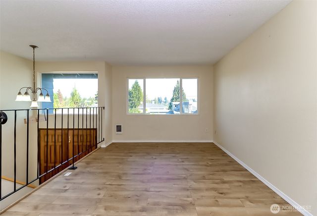 11302 E Ibberson Drive, Everett, WA 98208