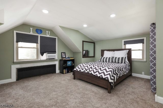 825 Dennis Pl, Linden City, NJ 07036