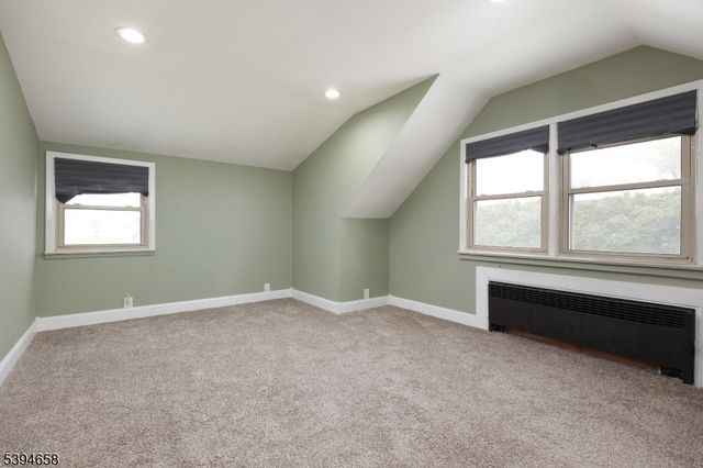 825 Dennis Pl, Linden City, NJ 07036