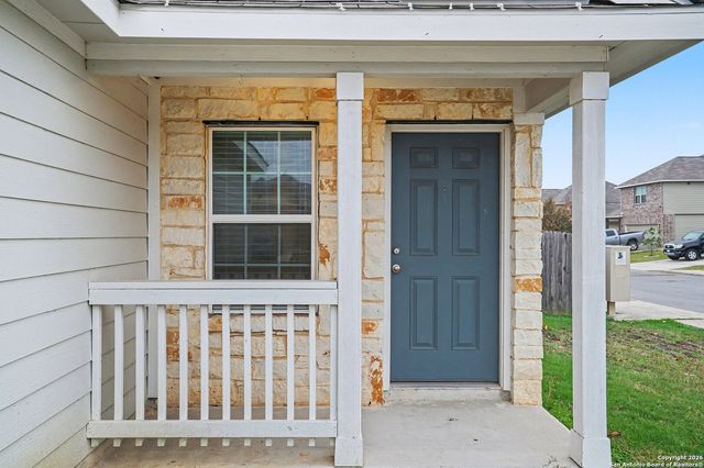 7402 Snapdragon Ct, Converse, TX 78109