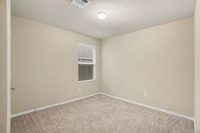 7402 Snapdragon Ct, Converse, TX 78109