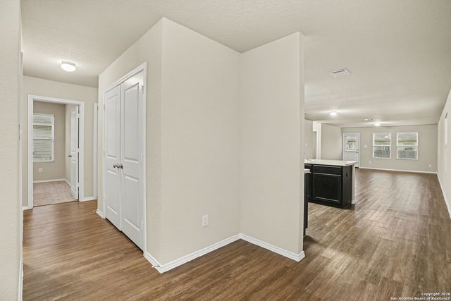 7402 Snapdragon Ct, Converse, TX 78109