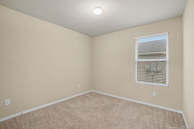 7402 Snapdragon Ct, Converse, TX 78109