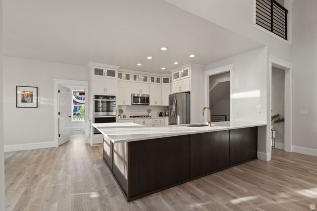 6417 W LAKE AVE, South Jordan, UT 84009
