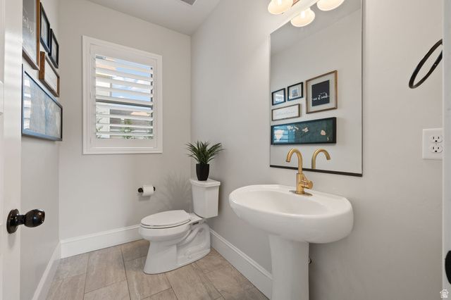 6417 W LAKE AVE, South Jordan, UT 84009