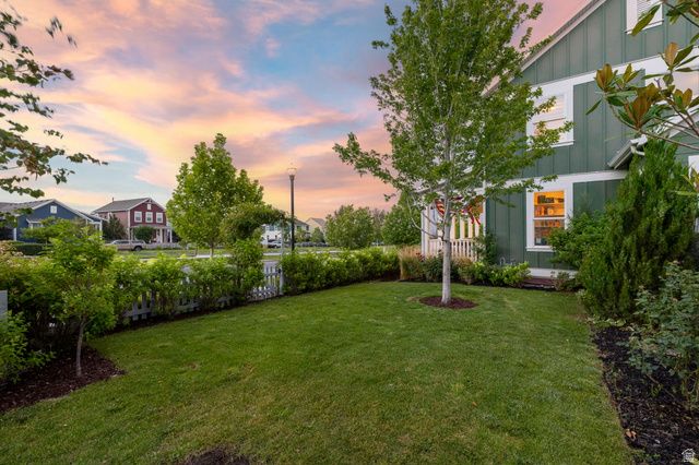 6417 W LAKE AVE, South Jordan, UT 84009