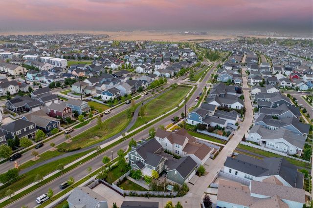 6417 W LAKE AVE, South Jordan, UT 84009