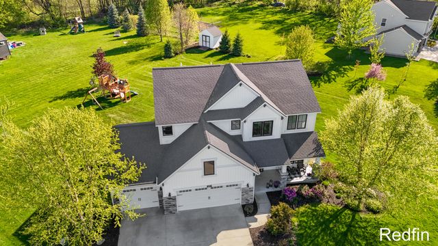 4251 Settlers Ridge Road NE, Belmont, MI 49306