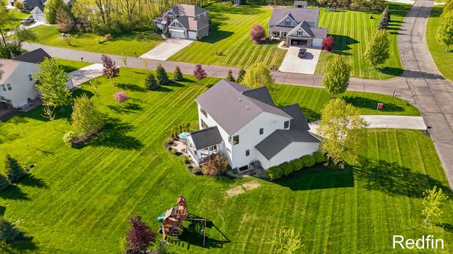 4251 Settlers Ridge Road NE, Belmont, MI 49306
