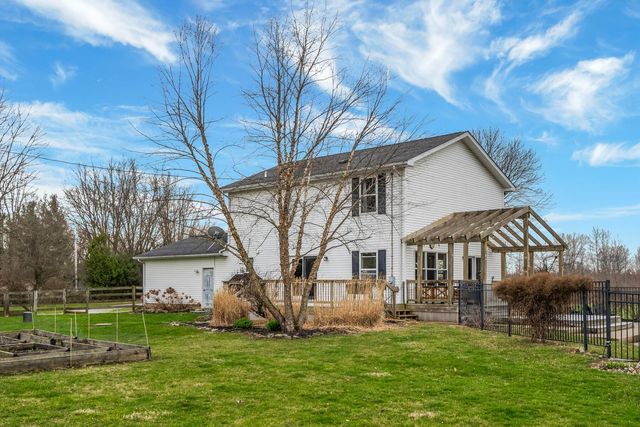 8383 Horseshoe Road, Ashley, OH 43003