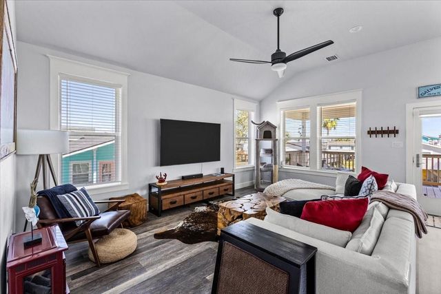 4102 Grayson Drive, Galveston, TX 77554