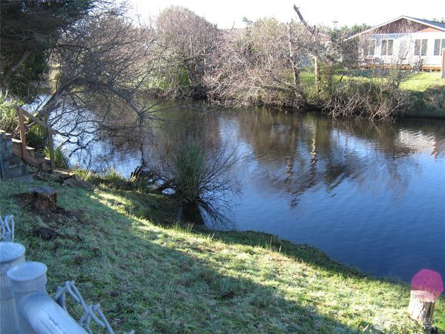 30511 I Street, Ocean Park, WA 98640