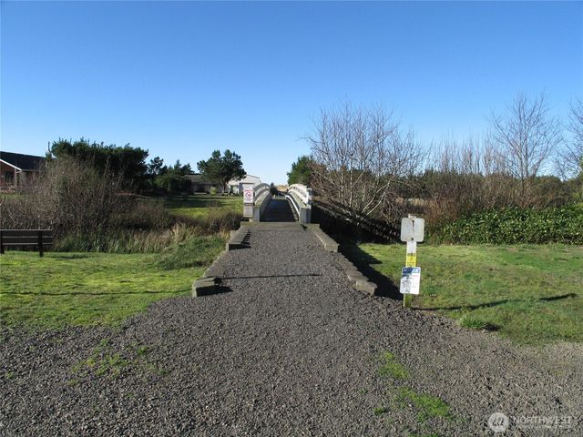 30511 I Street, Ocean Park, WA 98640