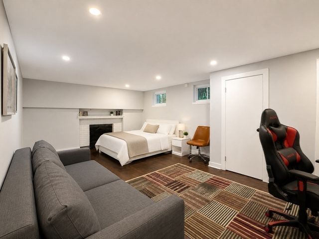 7 Sevland Rd, Newton, MA 02459