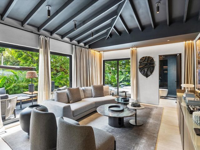 3522 William Ave, Miami, FL 33133