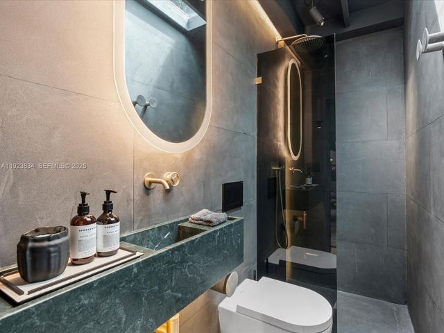 3522 William Ave, Miami, FL 33133