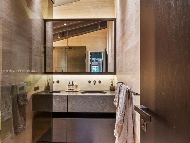 3522 William Ave, Miami, FL 33133