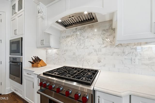 5109 Wainscott Way, Raleigh, NC 27612