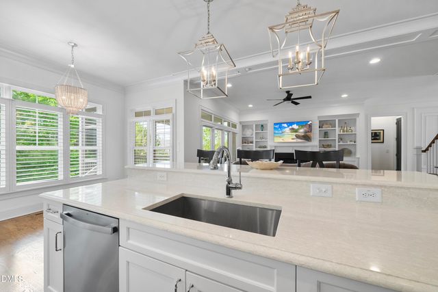 5109 Wainscott Way, Raleigh, NC 27612