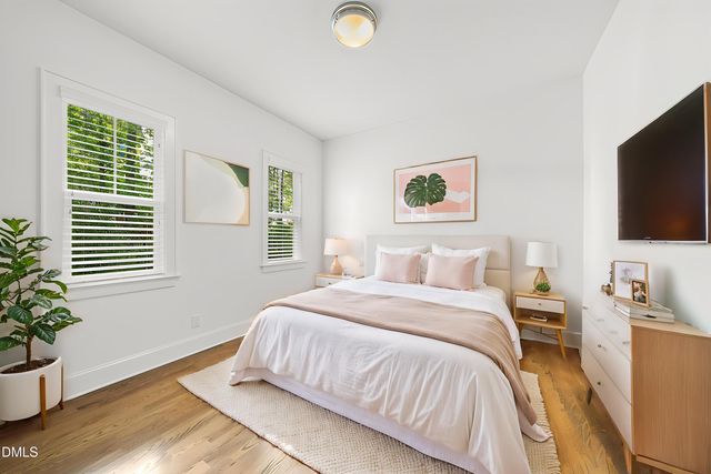 5109 Wainscott Way, Raleigh, NC 27612