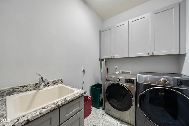 5109 Wainscott Way, Raleigh, NC 27612