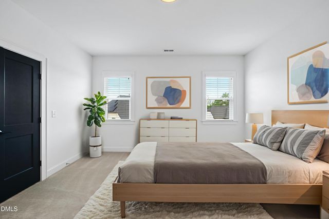 5109 Wainscott Way, Raleigh, NC 27612