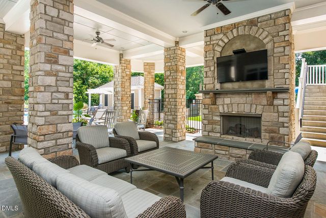 5109 Wainscott Way, Raleigh, NC 27612