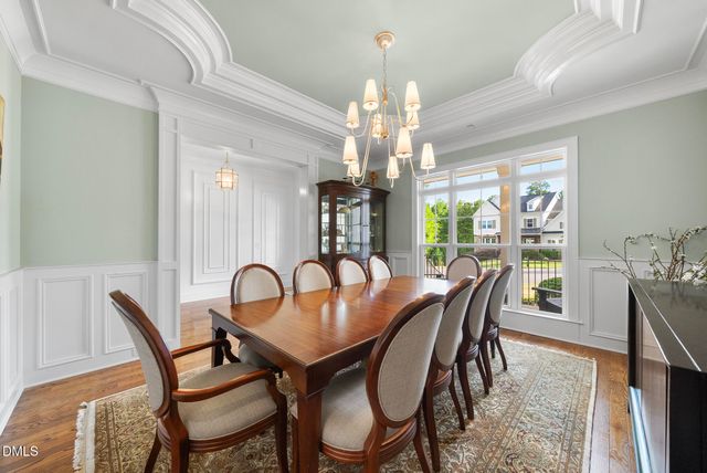 5109 Wainscott Way, Raleigh, NC 27612